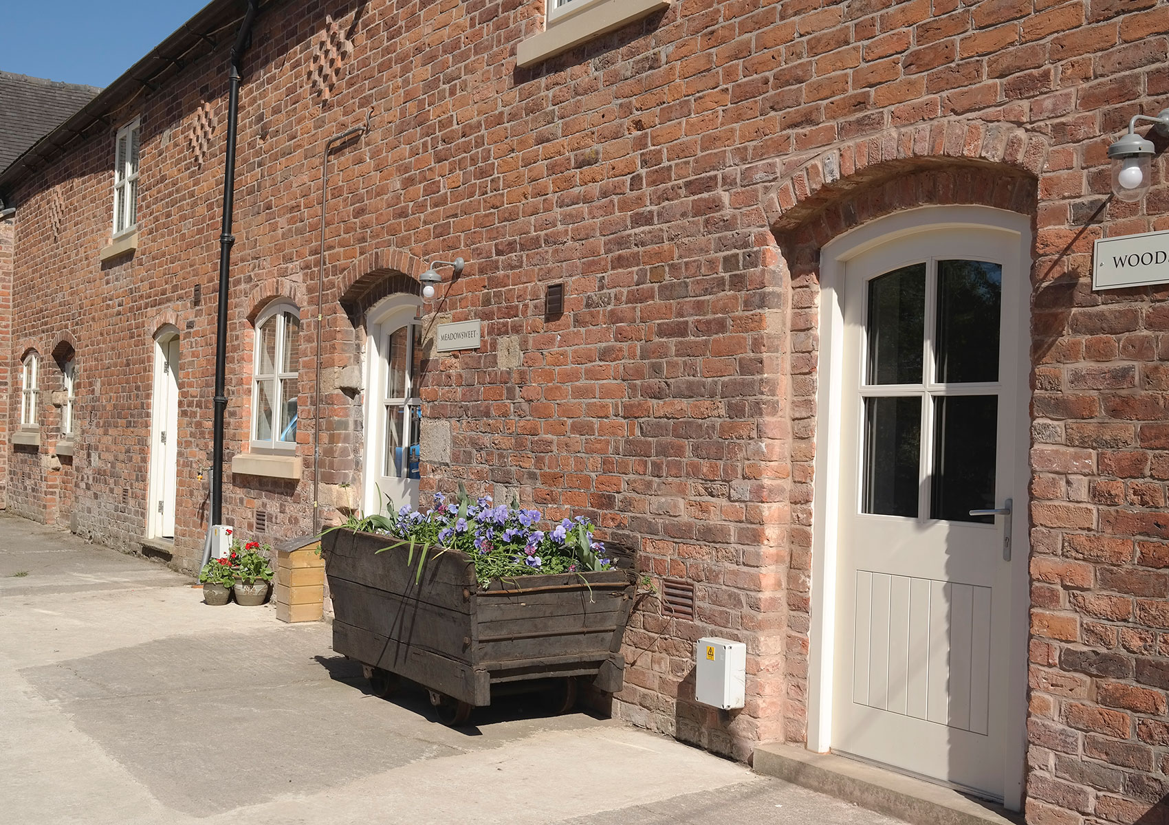 Drift barns, Congleton. Front of cottages.